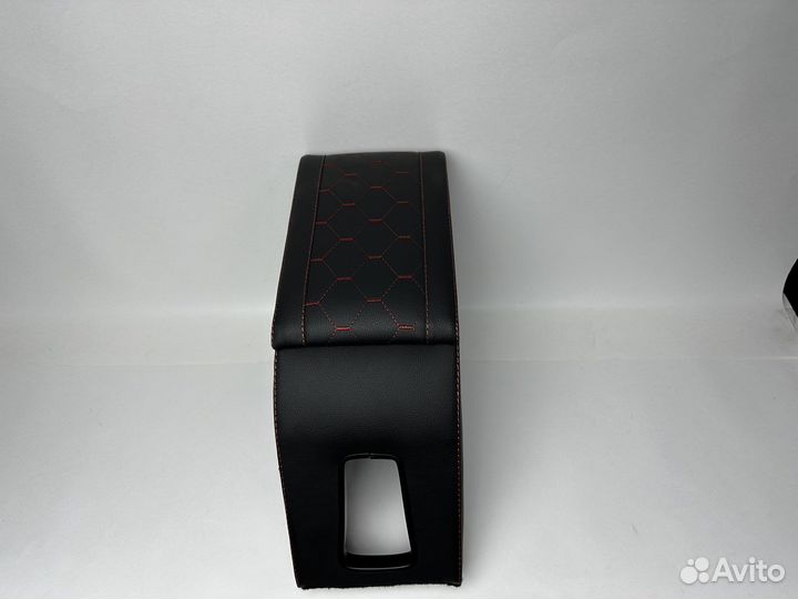 Подлокотник на Volkswagen Polo (10-15)