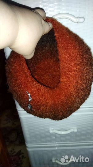 Берет женский вязаный