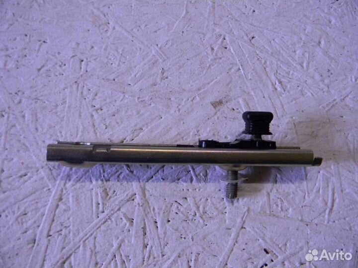 Механизм регулировки ремня безопасности Duster 201