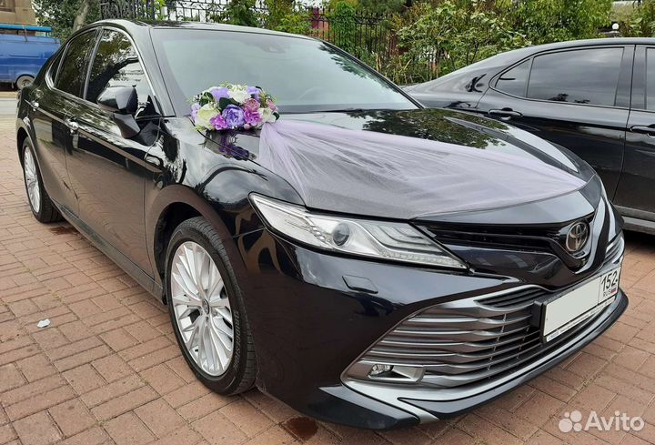 Свадебные украшения на машину, декор авто