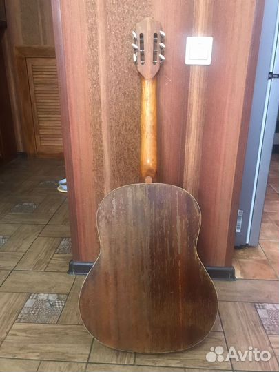 Гитара Лилия