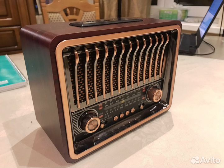 Радиоприемник Ritmix RPR-089 Redwood (Красное дере