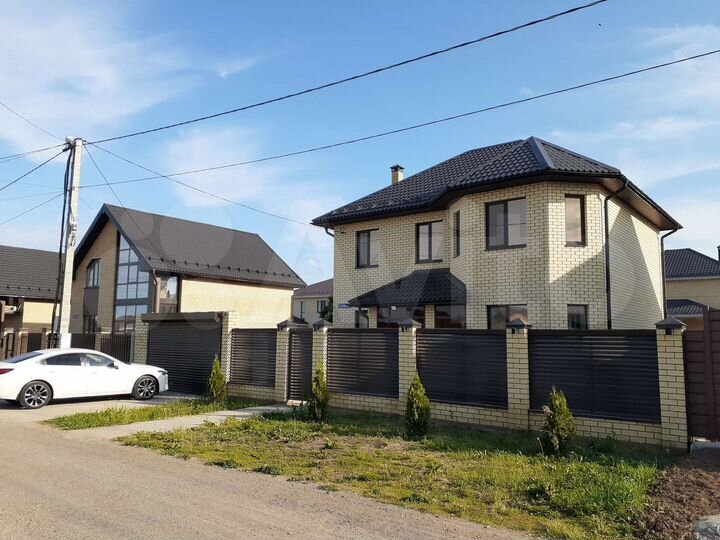 Коттедж 139 м² на участке 6 сот.