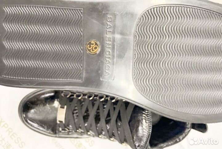 Кроссовки Balenciaga Arena Leather High Sneakers