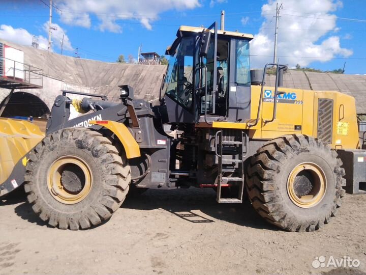 Фронтальный погрузчик xcmg lw700k. Фронтальный погрузчик xcmg lw700kn. Xcmg lw700kn. Фронтальный погрузчик xcmg 700. Фронтальный погрузчик xcmg lw700kn.