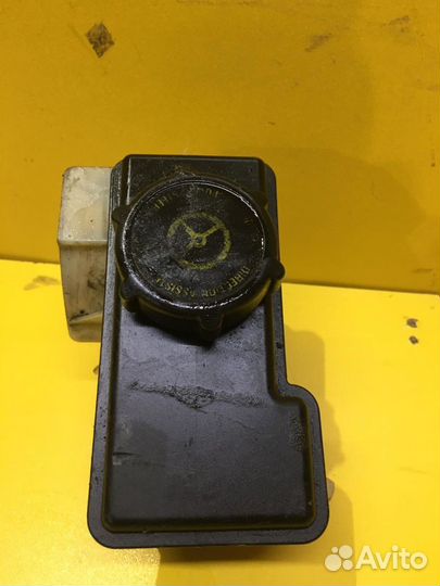 Бачок гур Ford Mondeo (3) 2000–2003