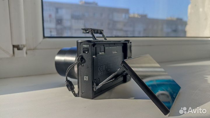 Цифровой фотоаппарат Sony Cyber-shot DSC-RX100M3