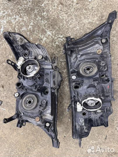 Фары на land cruiser 200