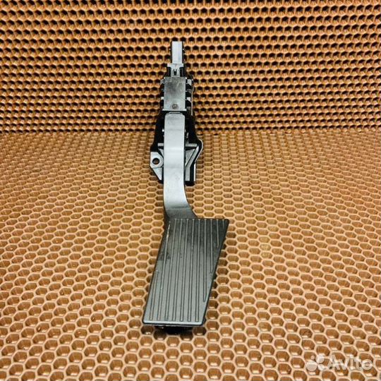 Педаль газа Dodge Ram 1500 2020