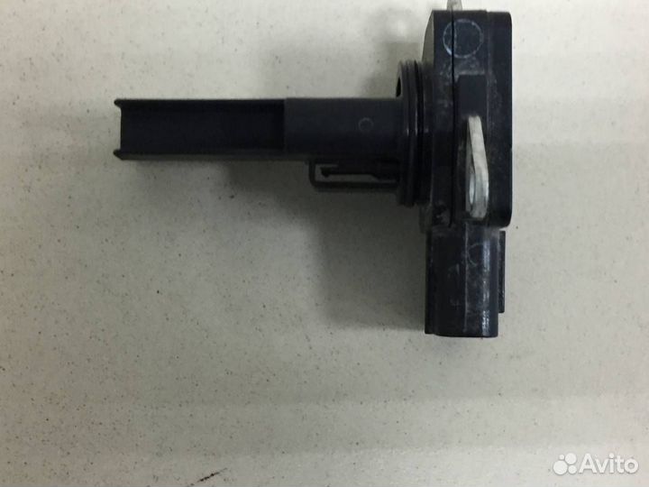 Датчик расхода воздуха массметр, дмрв Toyota Rav 4