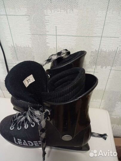 Коньки хоккейные