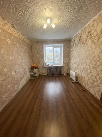 Комната 24 м² в 4-к., 5/5 эт.