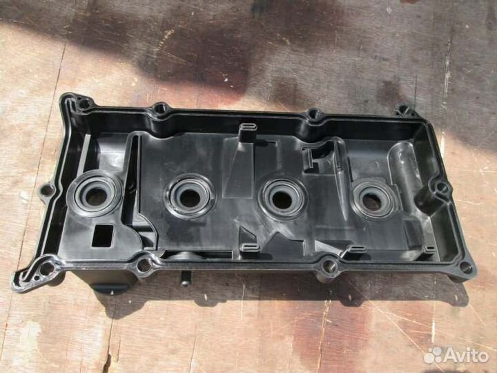 Крышка клапанов Nissan QR20DE