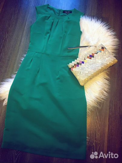 Платья в ассортименте