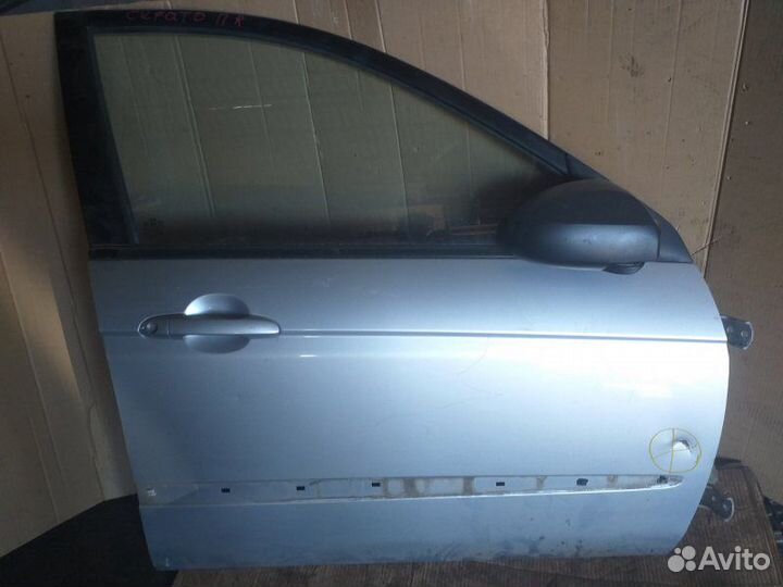 Дверь передняя правая Kia Cerato LD 2007