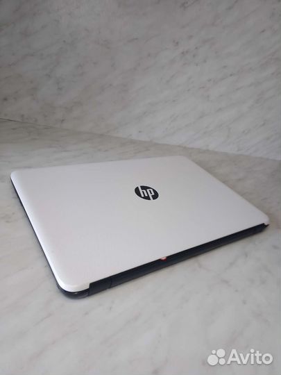 Отличный ноутбук HP/озу-8гб/Intel/SSD