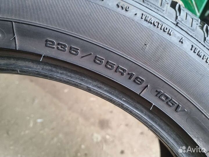 Goodyear Efficientgrip SUV 4x4 235/55 R19 105V