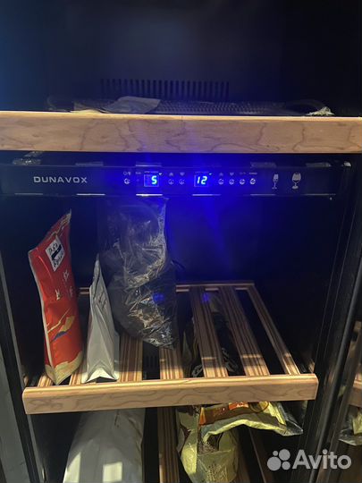 Винный шкаф dunavox (Венгрия)