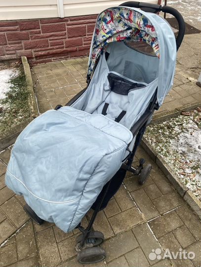 Прогулочная коляска