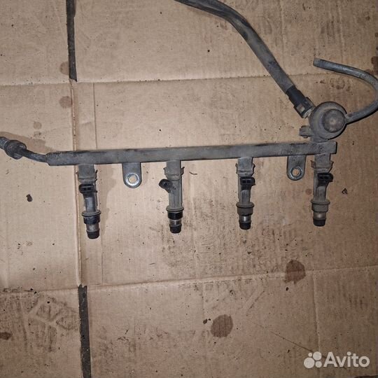 Топливная рампа с форсунками a15sms 1.5