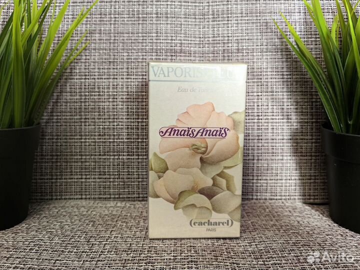 Anais Anais Cacharel