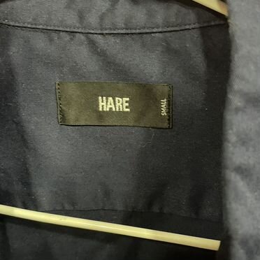 Темно-синяя рубашка hare