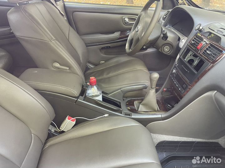 Nissan Maxima 2.0 МТ, 2000, 298 000 км