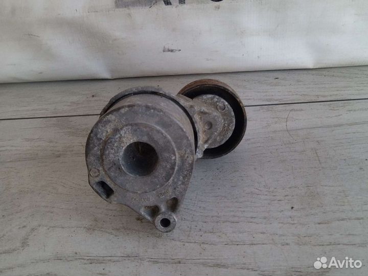 Honda Accord натежитель ремня