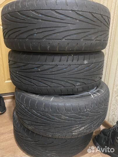 Toyo Proxes R1-R 215/50 R17 99B