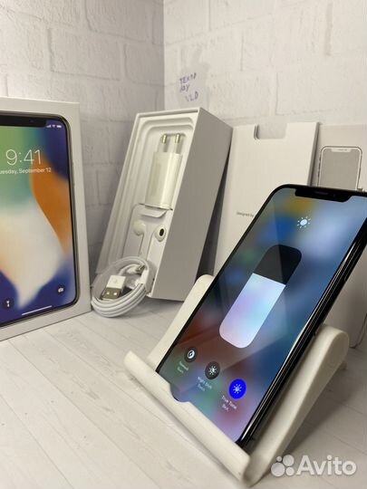 iPhone x 256gb новый