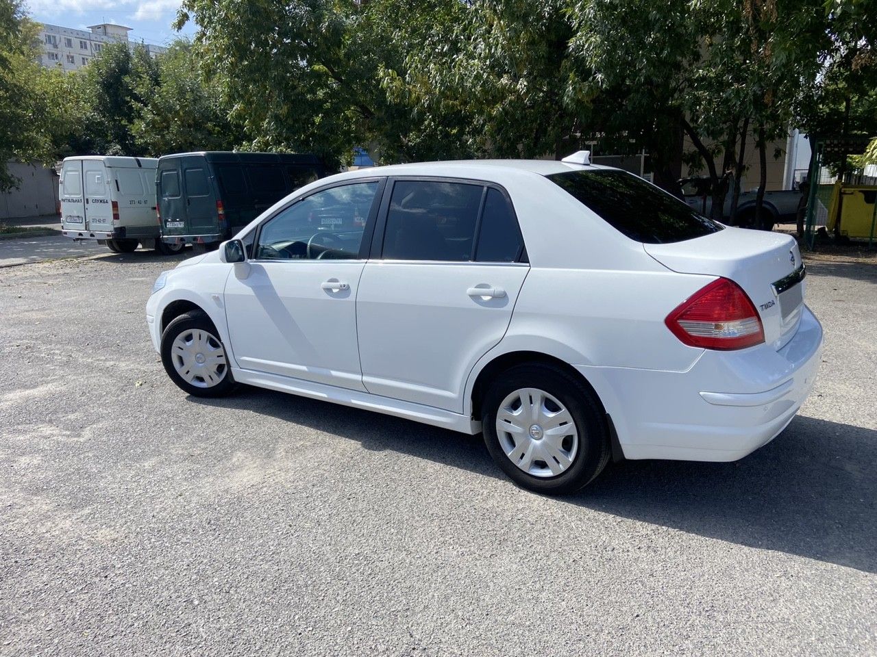 Nissan Tiida: фото владельца