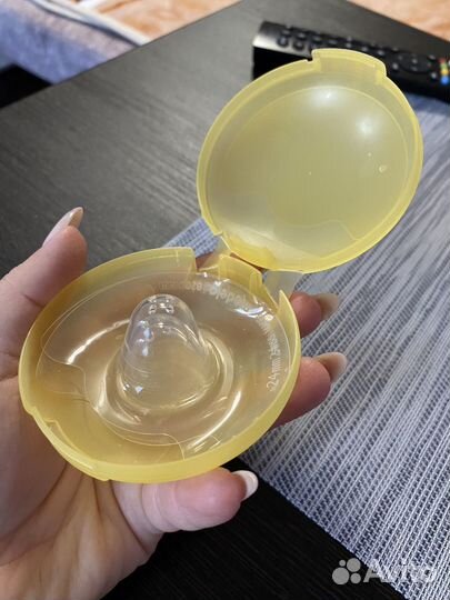 Накладки на грудь medela