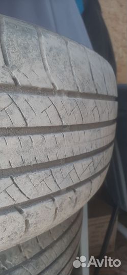 Aplus A919 215/60 R17 96H