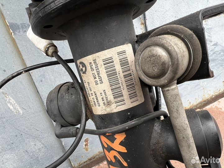 Амортизатор передний BMW F01/F02 c VDC