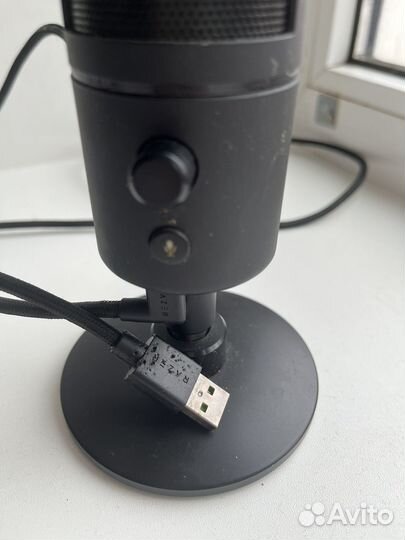 Микрофон razer seiren x