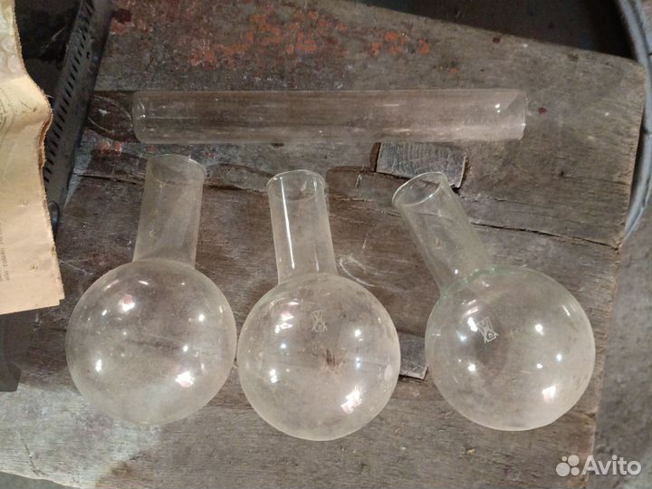 Стеклянная колба