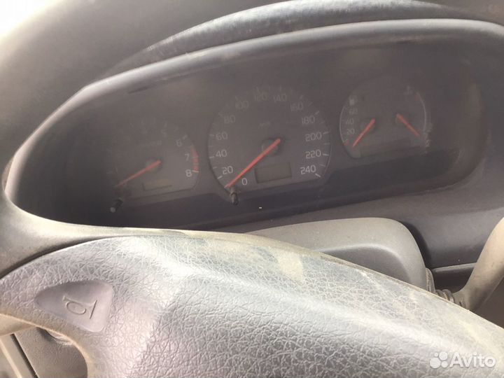 Салон Volvo S40