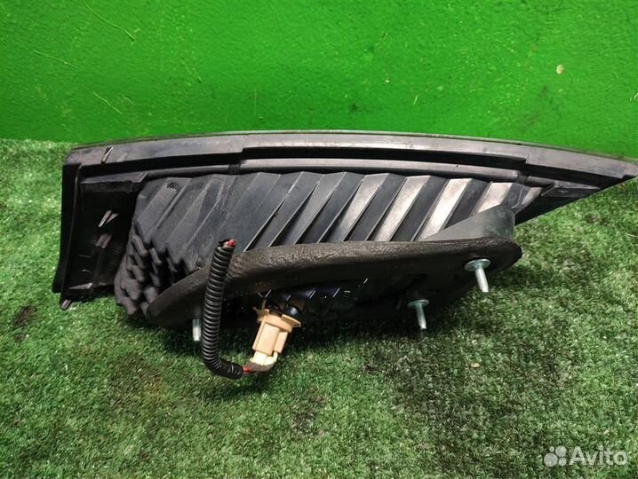 Фонарь задний внутренний левый Honda Civic 5D (FN