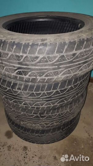 Dunlop Grandtrek AT3 215/65 R16 98