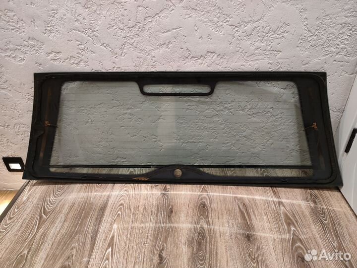 Стекло багажника Ford Mondeo 2 универсал