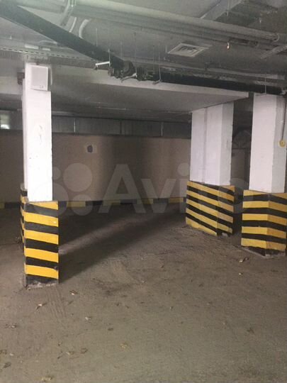 Машиноместо, 18 м²