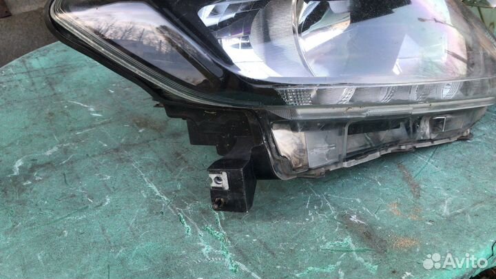 Фара nissan X-Tрейл