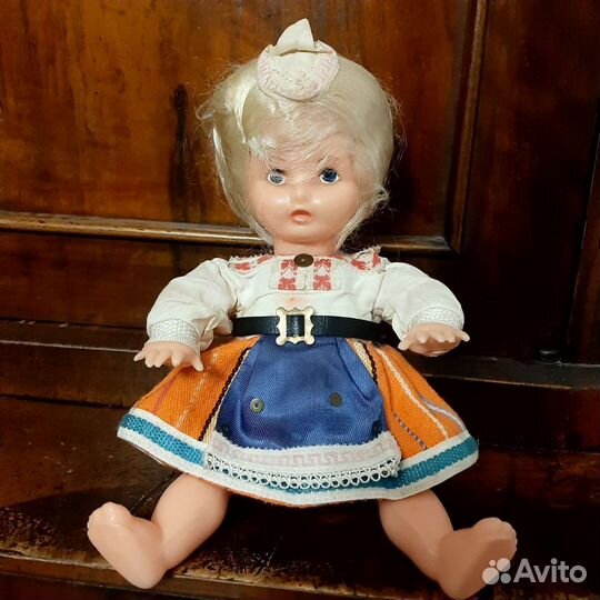 Кукла в национальном костюме