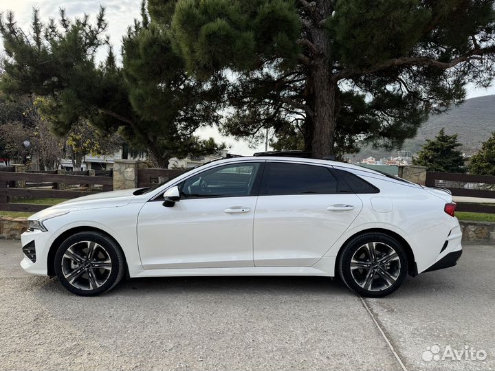 Аренда авто бизнес-класса KIA K5 на свадьбу