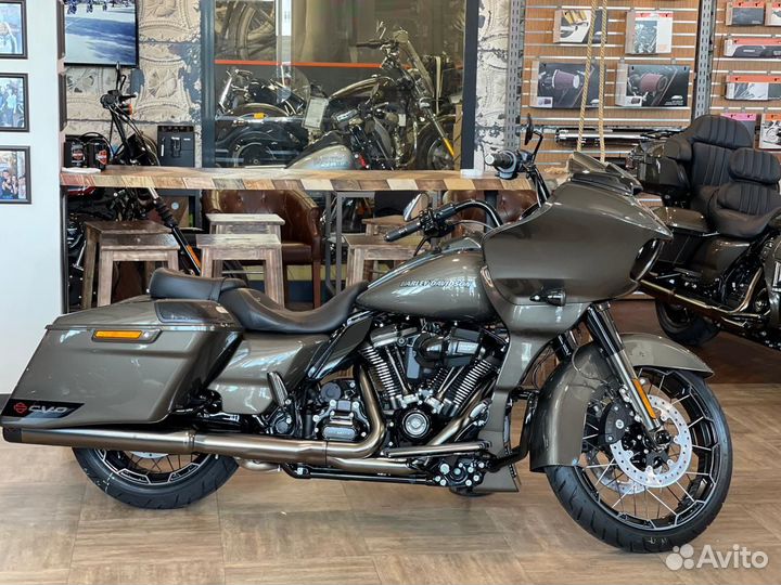 CVO Road Glide, Harley-Davidson 2021 Bronze Armor
