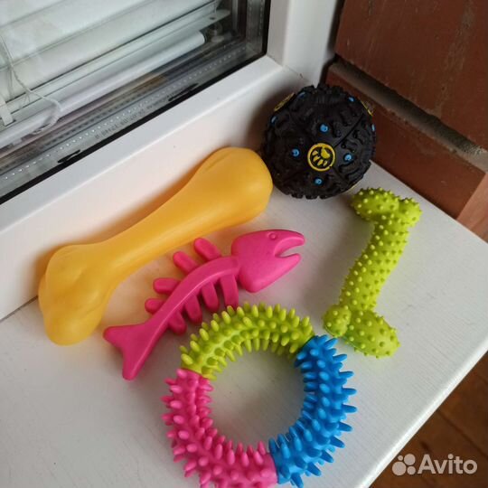 Игрушки (19шт) и товары для животных