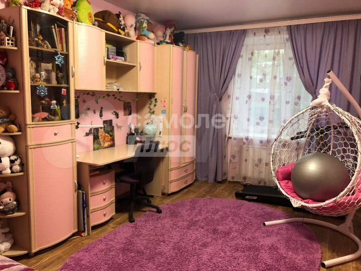 3-к. квартира, 81 м², 1/10 эт.