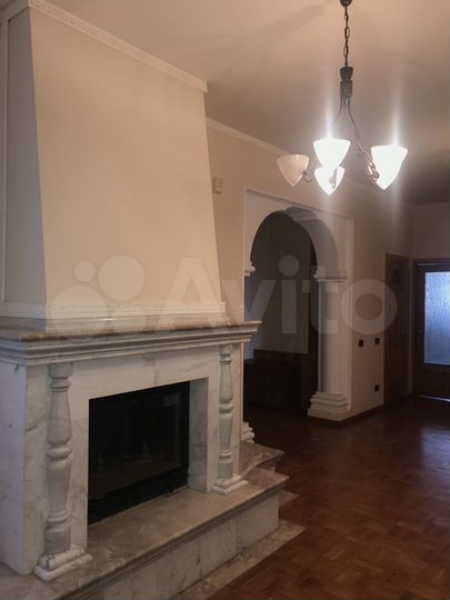 5-к. квартира, 202,1 м², 3/5 эт.