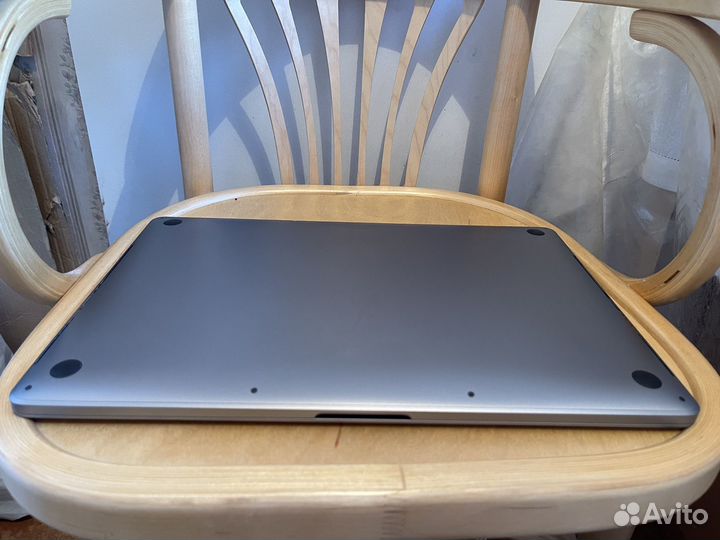 Macbook Pro 16 2019 i7 ssd500gb touch bar