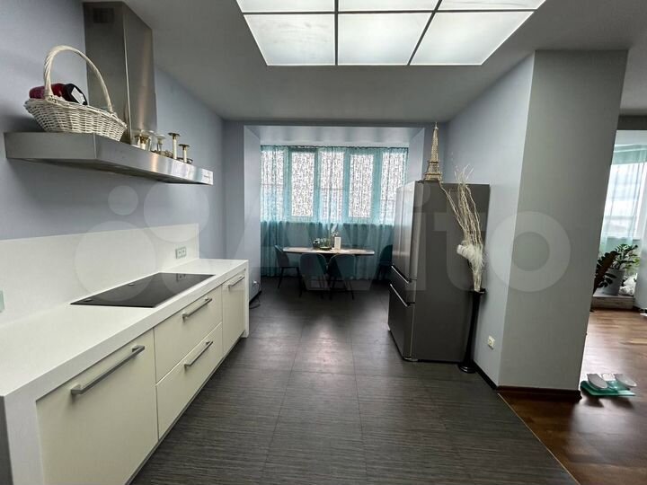 5-к. квартира, 200 м², 9/14 эт.